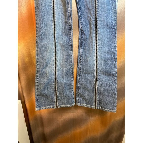 YOUNIQUE Stretch Bell Bottom Slim Bootcut‎ Leg Denim Jeans Mid Rise Blue Size 6 - Picture 2 of 6